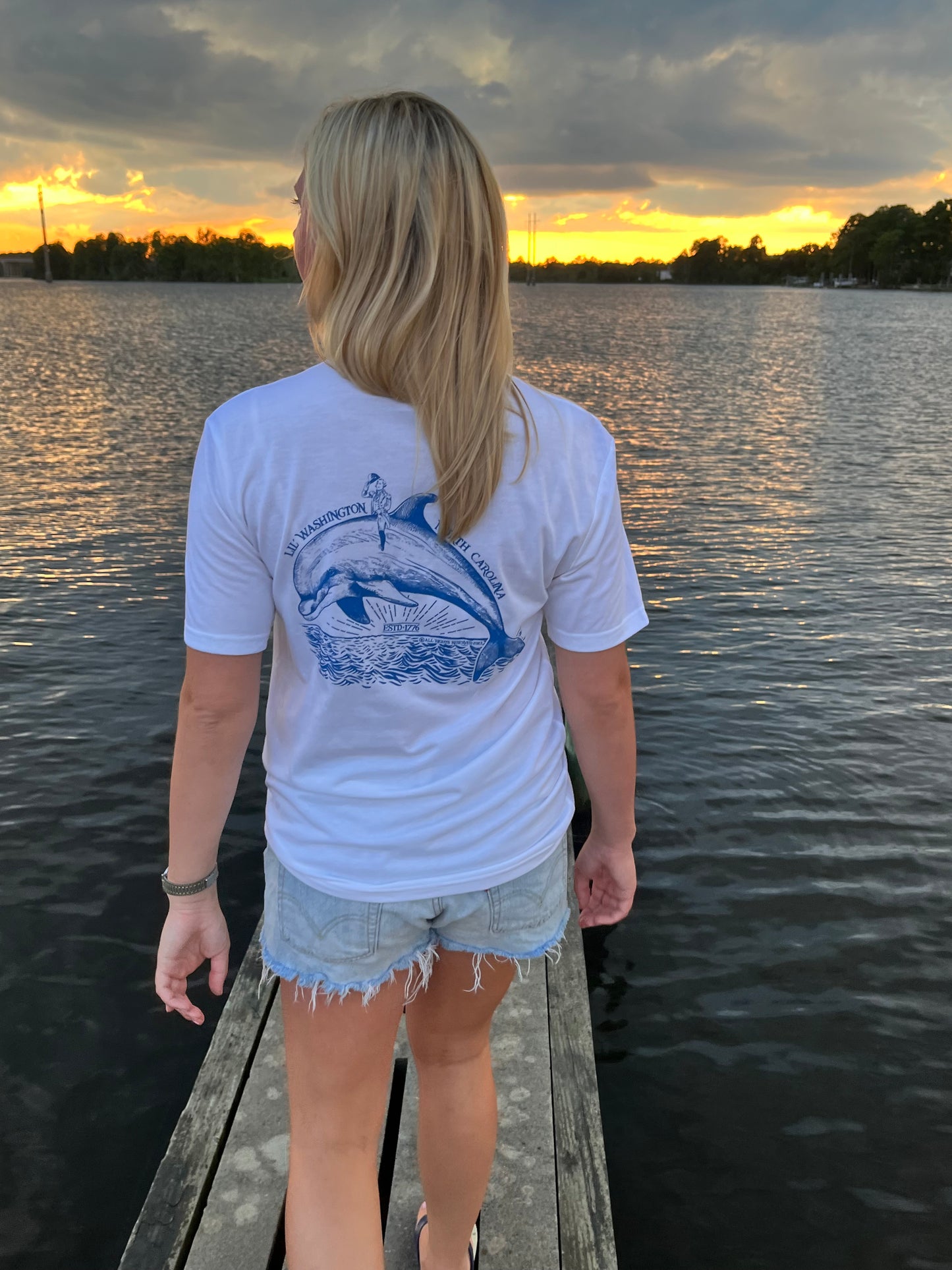 “Dolphin” Little Washington T-shirt